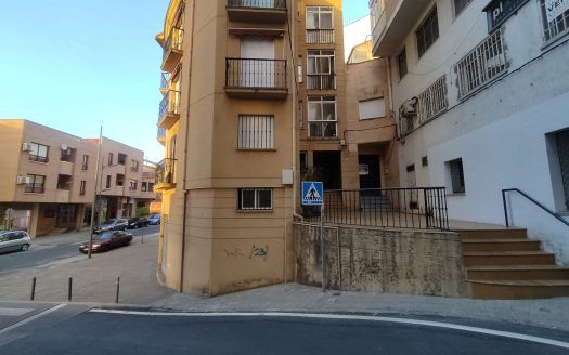 Oportunidad de dos locales en venta en Plasencia
