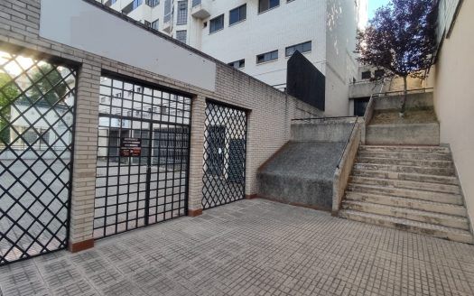 Local en venta, en Cáceres
