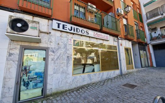 Local comercial en venta, en pleno centro de Plasencia.