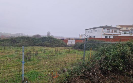 Oportunidad de Inversión en Carcaboso. Terrenos Urbanos y Rústicos en Venta