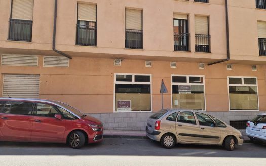 Local comercial en venta, en Matías Montero (Plasencia)