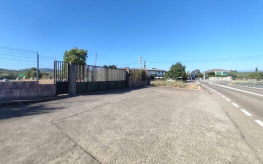 Complejo industrial en venta en Cruce Mohedas de Granadilla