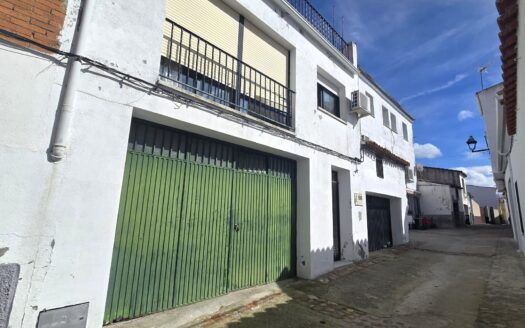 Venta de Amplia Casa en Galisteo