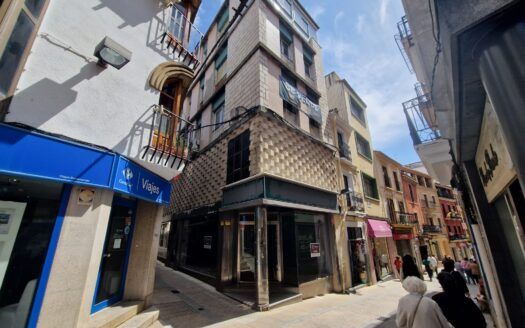 Edificio en venta en el corazón de Plasencia – Oportunidad única de inversión
