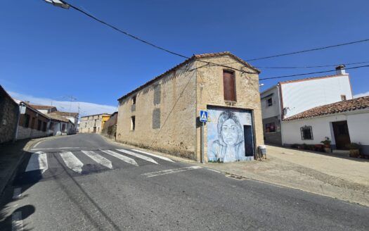 Nave en venta en Oliva de Plasencia